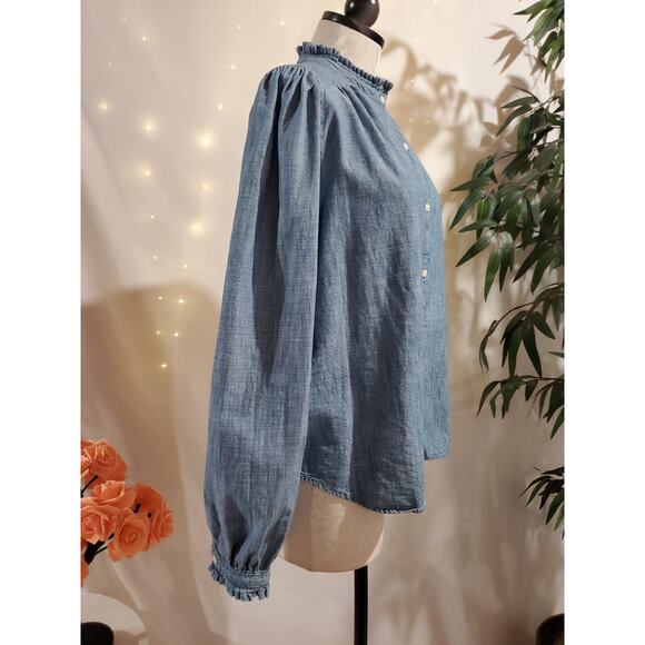 Gap Womens Long Sleeve Pintuck Button Medium Wash Chambray Denim Shirt Size L - Picture 4 of 12